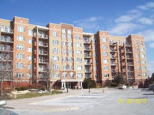 1 N Beacon Pl. #509, La Grange, IL 60525