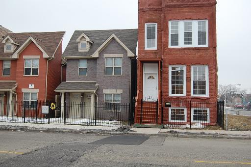 2435 W Jackson Blvd., Chicago, IL 60612