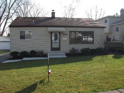153 N Hickory, Mundelein, IL 60060