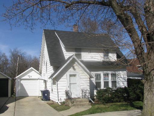 270 Cooper Ave., Elgin, IL 60120