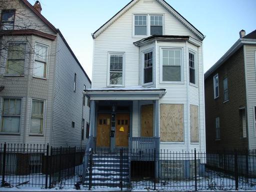 2719 N Ridgeway St., Chicago, IL 60647