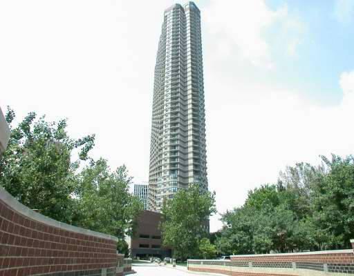 3660 N Lake Shore Dr. #4105, Chicago, IL 60613