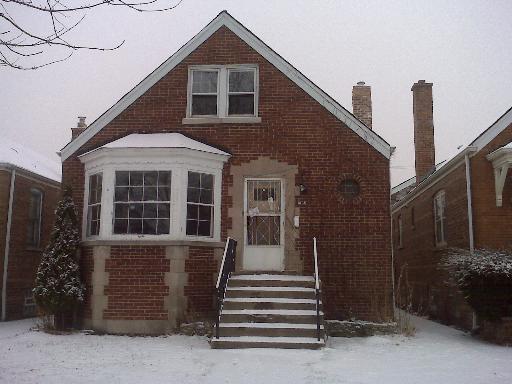 8136 S Coles Ave., Chicago, IL 60617
