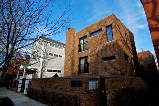 1841 N Howe #B, Chicago, IL 60614