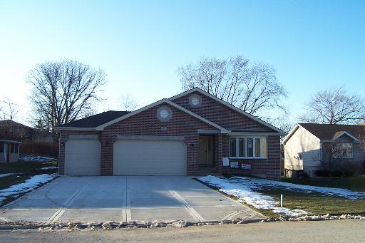 8420 S 82nd Ct., Hickory Hills, IL 60457