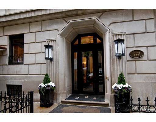 222 E Chestnut St. #9D, Chicago, IL 60611