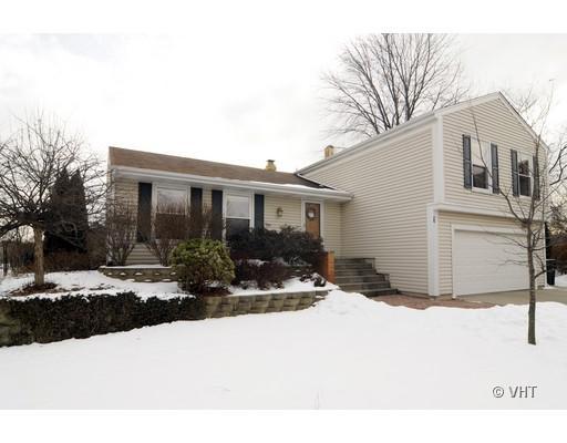 1 Birmingham Pl., Vernon Hills, IL 60061