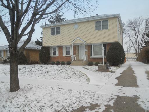 1237 Sunnyside Dr., Berkeley, IL 60163