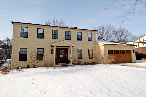 911 Secretariat Dr., Naperville, IL 60540