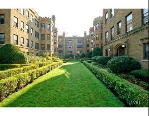 2418 W Greenleaf Ave. #2, Chicago, IL 60645