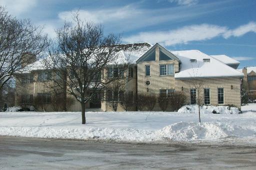 6403 St. James Ct., Burr Ridge, IL 60527