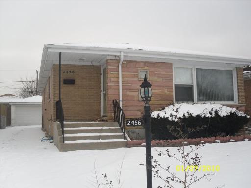 2456 George St., Franklin Park, IL 60131