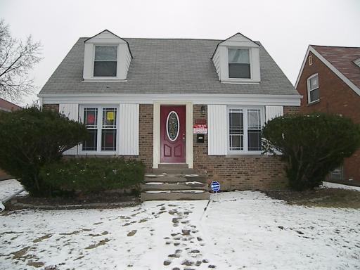 1037 Marshall Ave., Bellwood, IL 60104