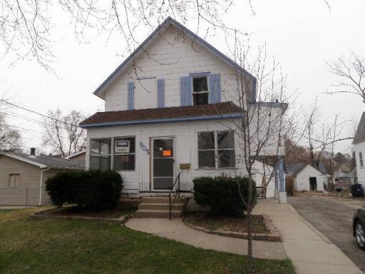903 Liberty St., Elgin, IL 60120