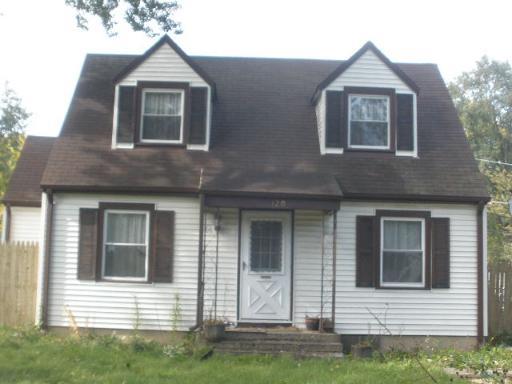 120 N Fairlawn Dr., Round Lake Park, IL 60073