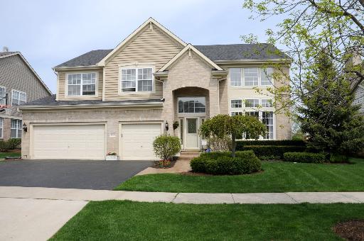 1365 N Maidstone Dr., Vernon Hills, IL 60061