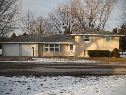 502 Hillcrest Dr., Sparland, IL 61565