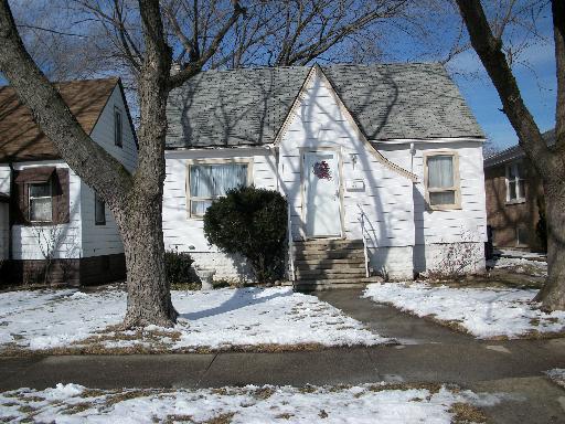 2940 W 99th Pl., Evergreen Park, IL 60805