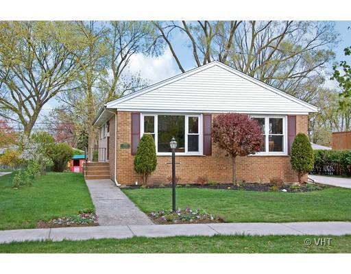 9733 N Tripp Ave., Skokie, IL 60076