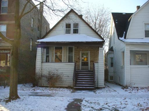 7840 S Marquette, Chicago, IL 60649