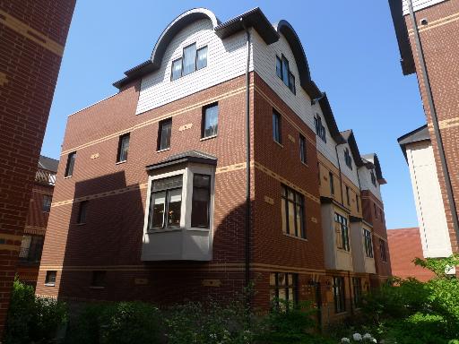 1026 Alexander Ln., Oak Park, IL 60302