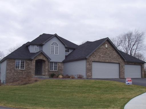 9790 Prairie Willow Pl., Roscoe, IL 61073