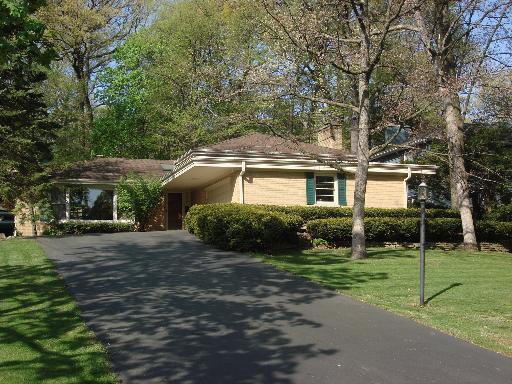 650 Riford Rd., Glen Ellyn, IL 60137