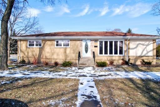9301 N Linder Ave., Skokie, IL 60077