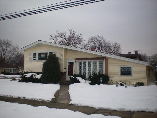 2708 N Joseph Ave., Des Plaines, IL 60018