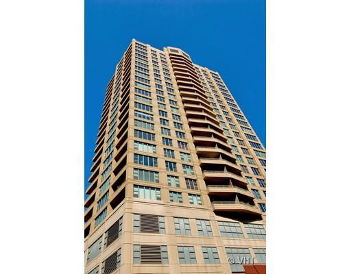 200 N Jefferson St. #1003, Chicago, IL 60661