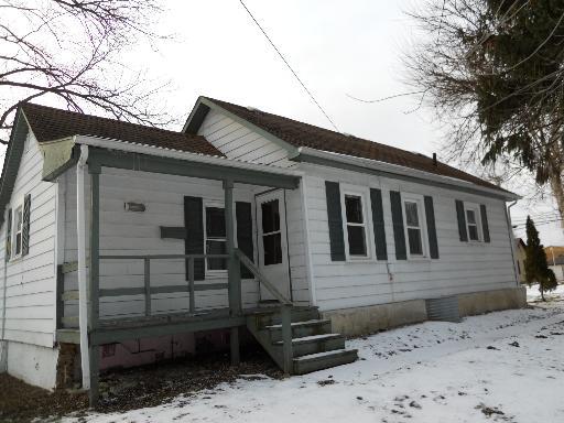 4 Johnson St., East Dundee, IL 60118