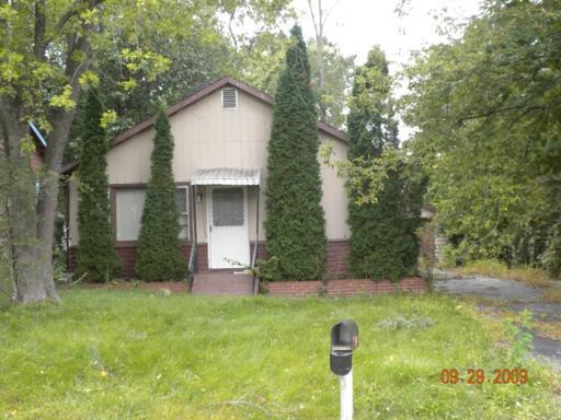 2927 23rd St., Rockford, IL 61109