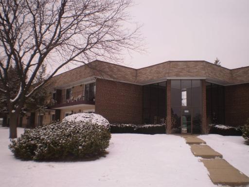 3N550 Crown Rd. #12, Elmhurst, IL 60126