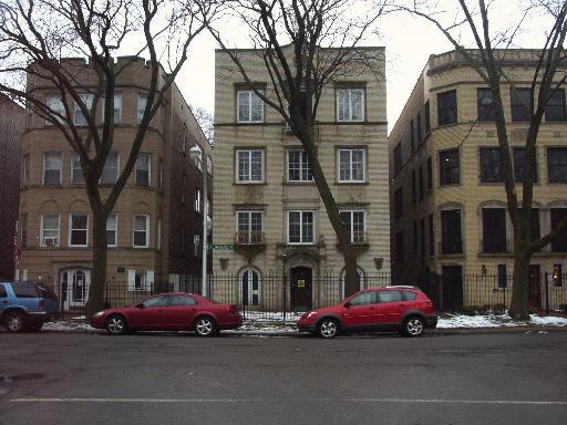 2029 W Jarvis Ave., Chicago, IL 60645