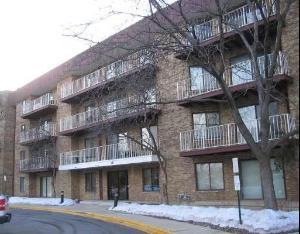 5400 Astor Ln. #316, Rolling Meadows, IL 60008