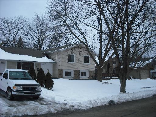5767 S Ring Ct., Hanover Park, IL 60133