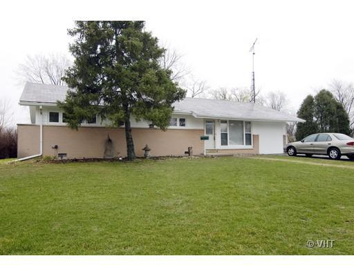 60 Douglas Ct., Hoffman Estates, IL 60169