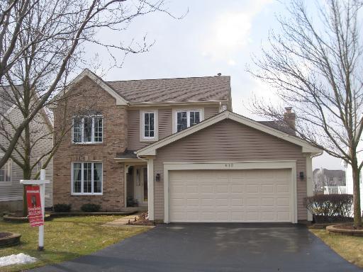 612 Golfers Ln., Bartlett, IL 60103