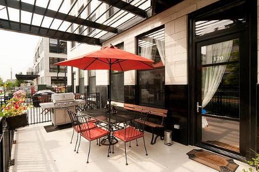 1111 W 14th Pl. #120, Chicago, IL 60608
