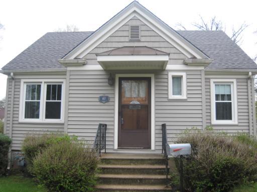 417 Orange St., Elgin, IL 60123