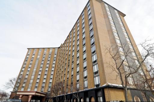 1 Renaissance Pl. #604, Palatine, IL 60067