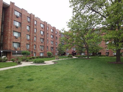 5310 N Chester Ave. #304, Chicago, IL 60656