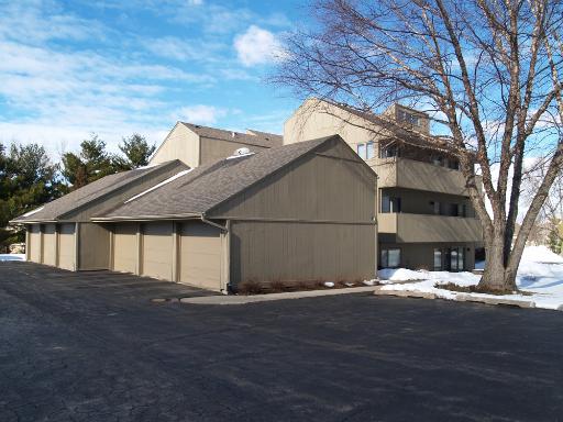 220 Bienterra Tr. #1C, Rockford, IL 61107