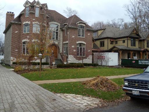 859 E Hillside, Naperville, IL 60540