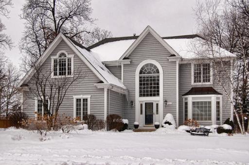 7597 Bittersweet Dr., Gurnee, IL 60031