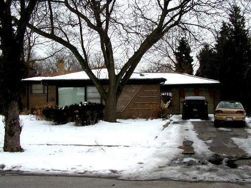 1113 E 161st St., South Holland, IL 60473