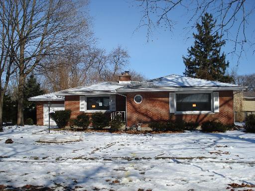 1335 Winona Ave., Aurora, IL 60506