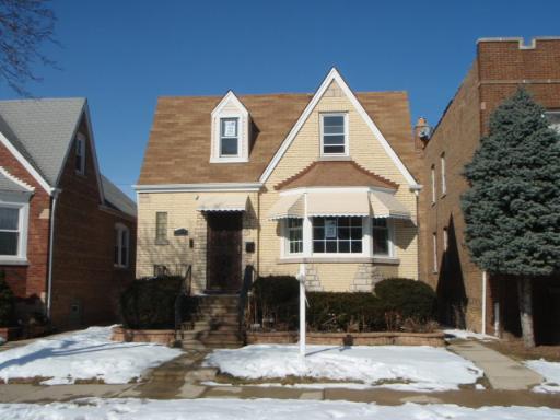 6030 W Henderson St., Chicago, IL 60634