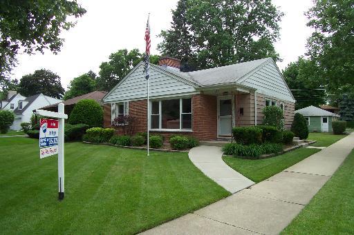 222 N Emerson St., Mount Prospect, IL 60056