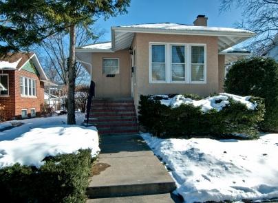 2639 Lincolnwood Dr., Evanston, IL 60201